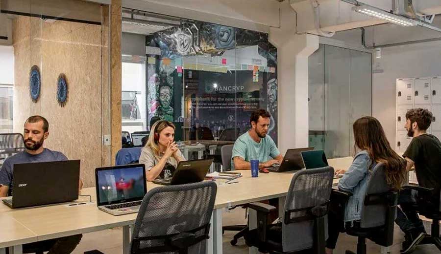 Como criar um plano de mídia social para o seu Coworking